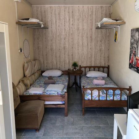 Converted Shed Studio & Garden Hanging Bed Pórto Ráfti Esterno foto